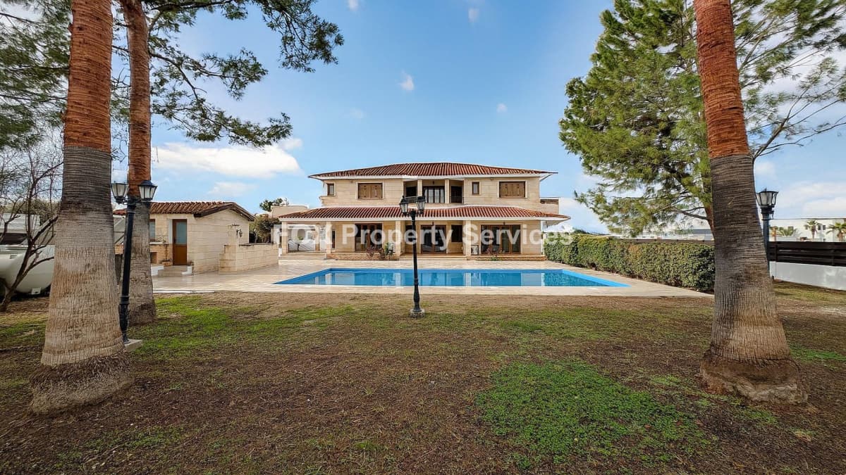3 Bedroom Villa for Sale in Nicosia, Latsia - Agios Georgios