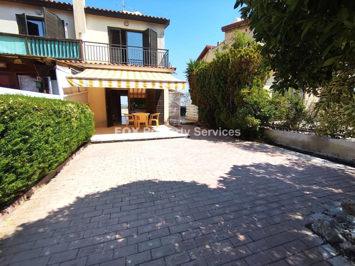 2 Bedroom Semi-Detached House for Sale in Larnaca, Meneou