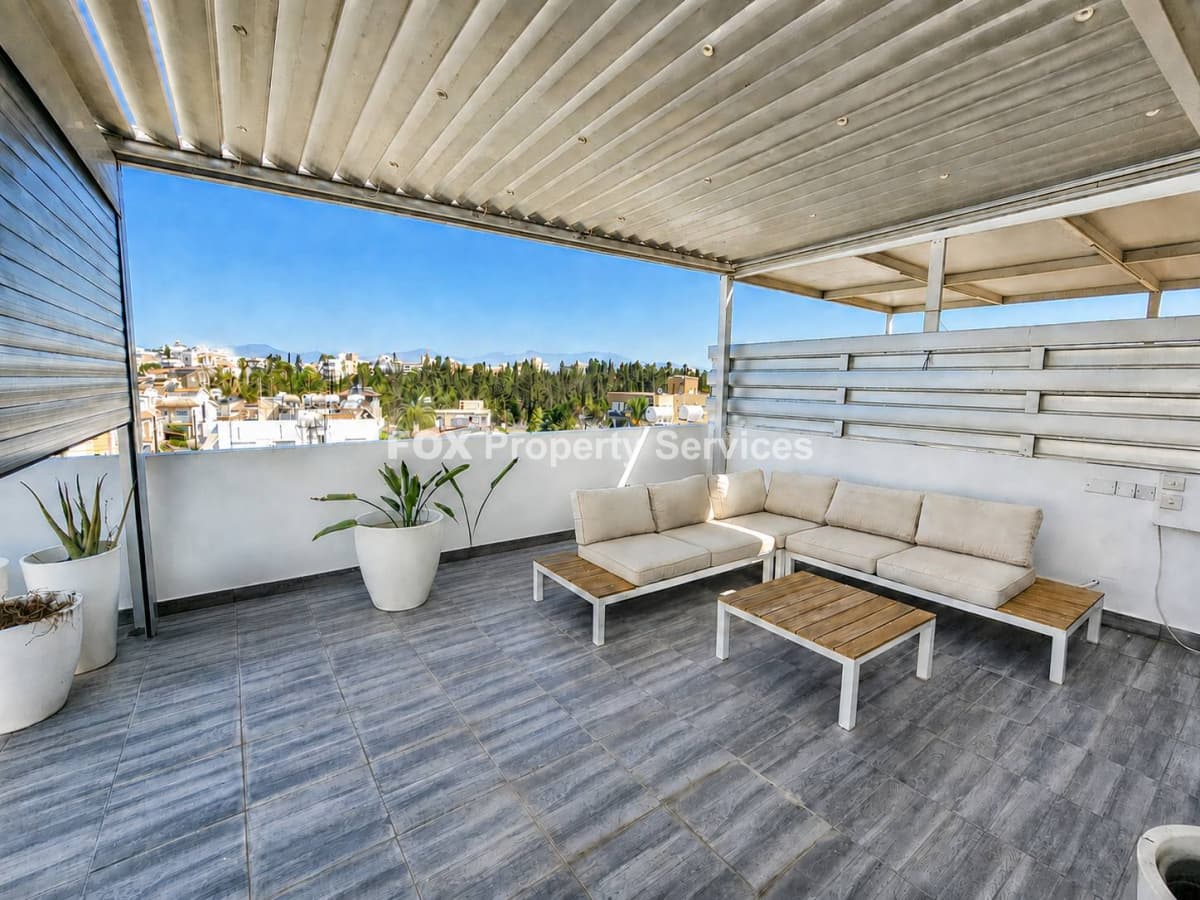 3 Bedroom Top Floor Apartment for Rent in Nicosia, Lykavitos