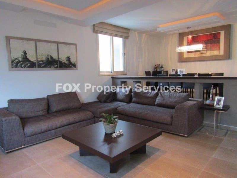 4 Bedroom House for Sale in Limassol, Lemesos (center)
