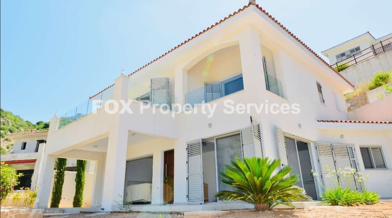 4 Bedroom Villa for Sale in Paphos, Tala