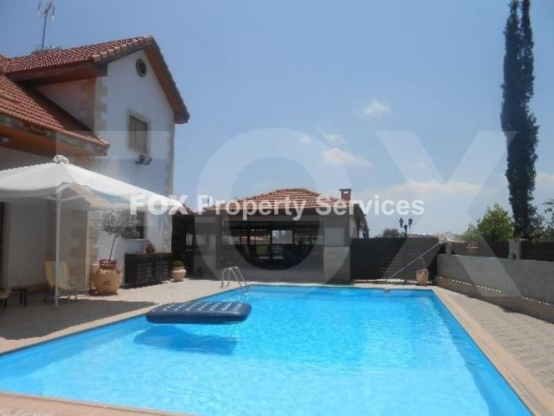 4 Bedroom Detached House for Sale in Nicosia, Alampra