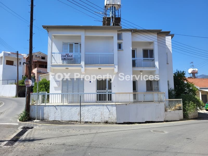 3 Bedroom Detached House for Sale in Nicosia, Lythrodontas