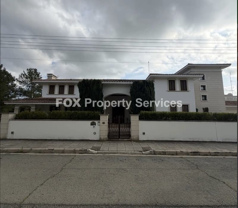 4 Bedroom Mansion Villa for Sale in Larnaca, Kornos