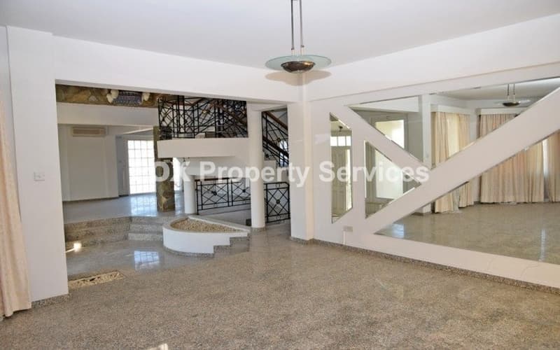 4 Bedroom Maisonette House for Sale in Nicosia, Egkomi