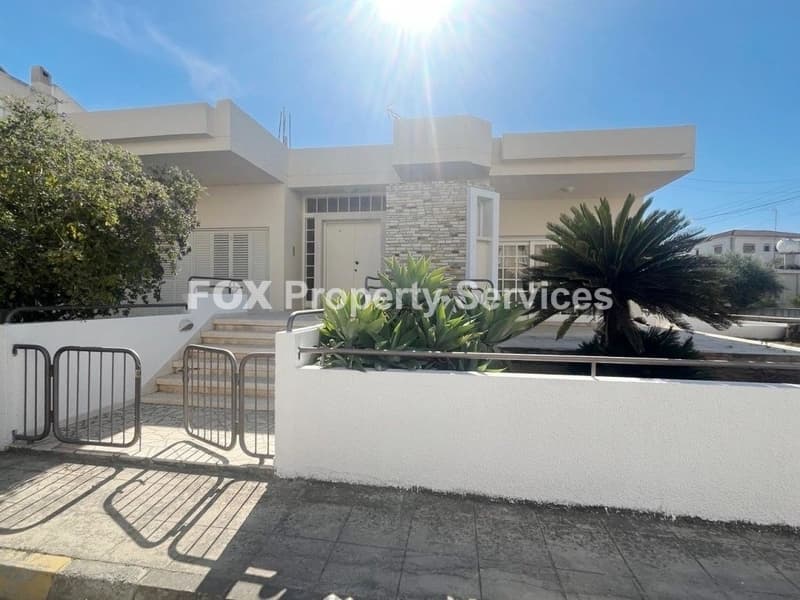 4 Bedroom Detached House for Sale in Nicosia, Agios Dometios