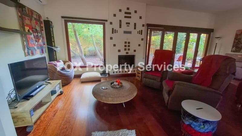 5 Bedroom Detached House for Sale in Nicosia, Sia