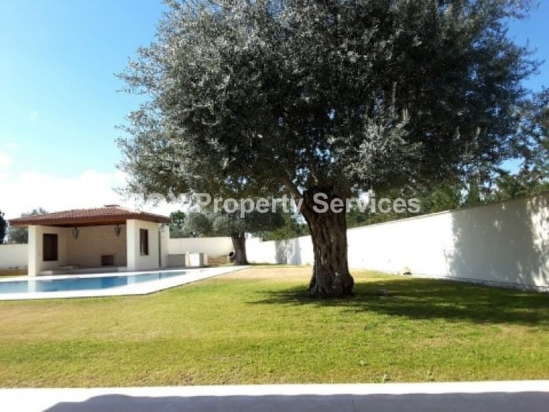 5 Bedroom Detached House for Sale in Nicosia, Strovolos