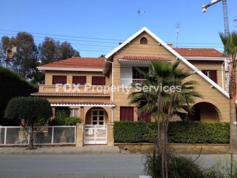 4 Bedroom Detached House for Sale in Nicosia, Agioi Omologites