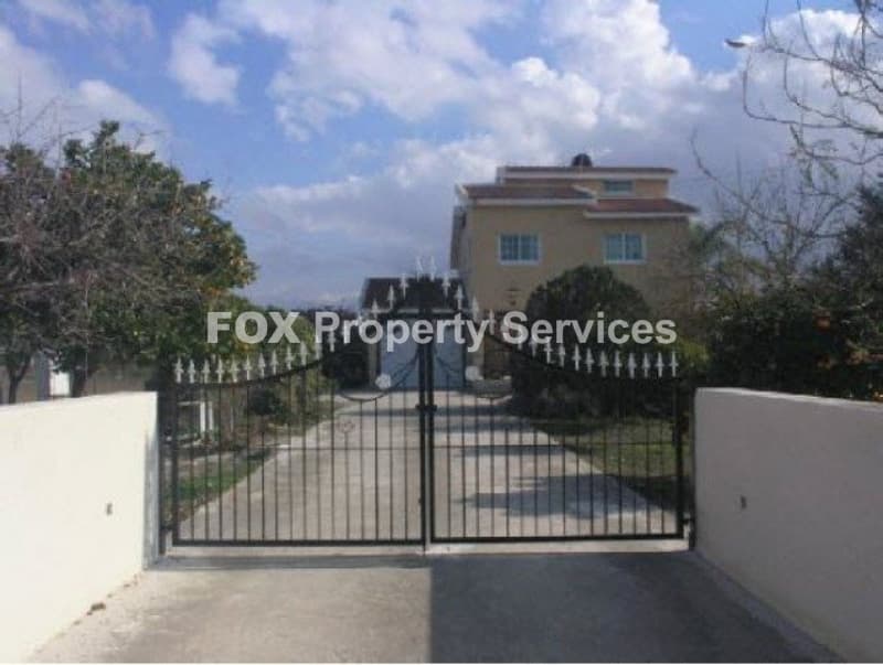 5 Bedroom Detached House for Sale in Nicosia, Pera
