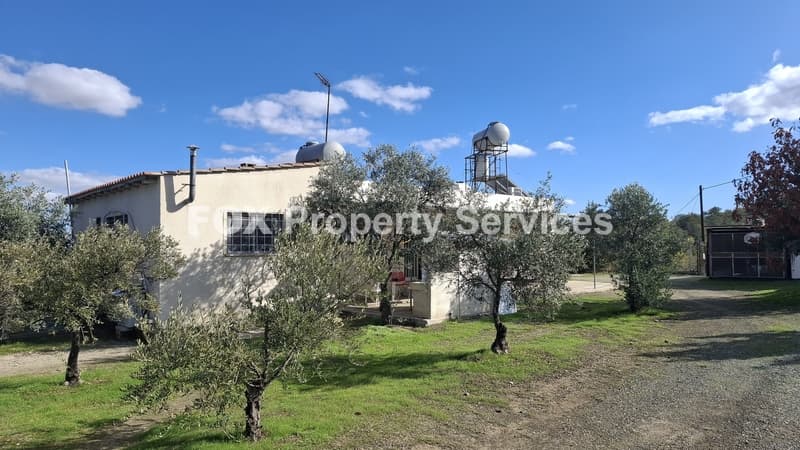 3 Bedroom Detached House for Sale in Nicosia, Alampra