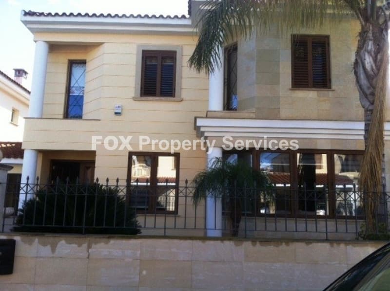 4 Bedroom Detached House for Sale in Nicosia, Strovolos