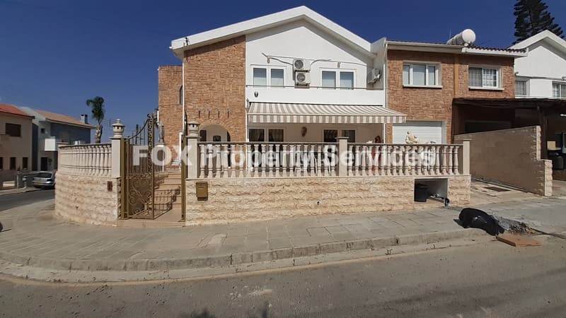 3 Bedroom Semi-Detached House for Sale in Nicosia, Nisou