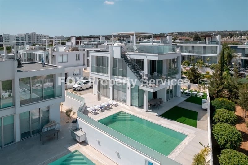 5 Bedroom Maisonette House for Sale in Famagusta, Protaras