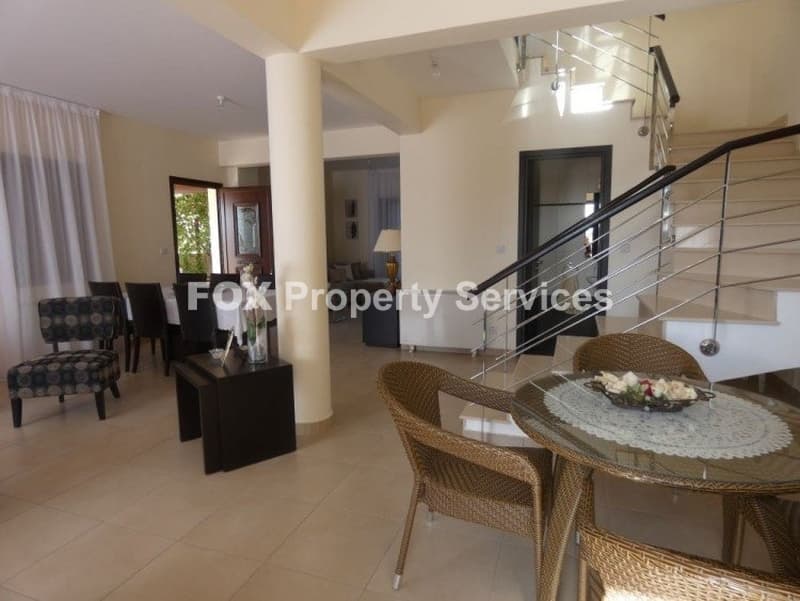 3 Bedroom Maisonette House for Rent in Nicosia, Psimolofou