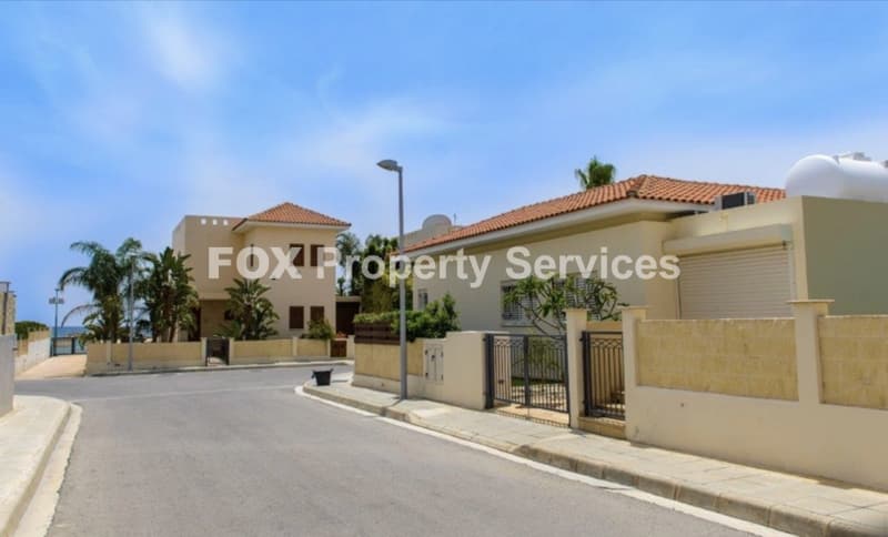 4 Bedroom Mansion Villa for Sale in Larnaca, Pyla Tourist Area
