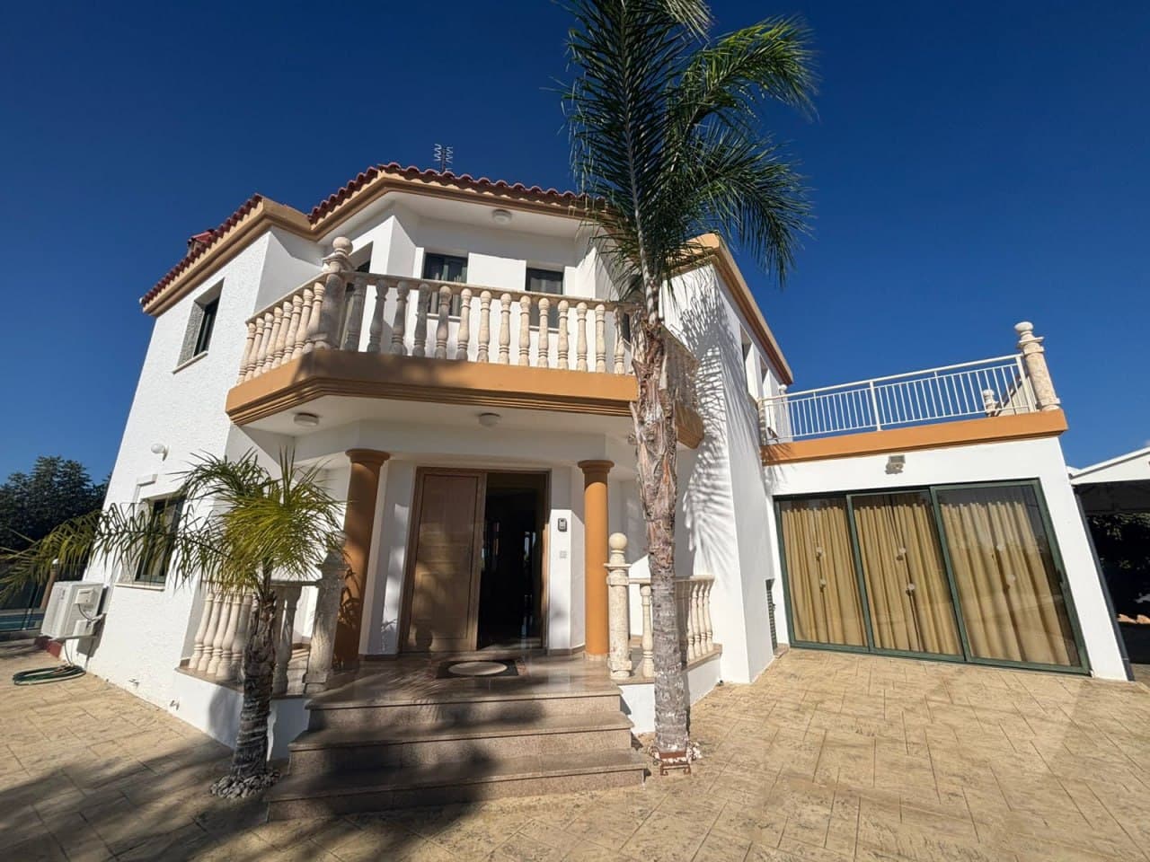 4-bedrooms house for long term rent in Paphos, Cyprus