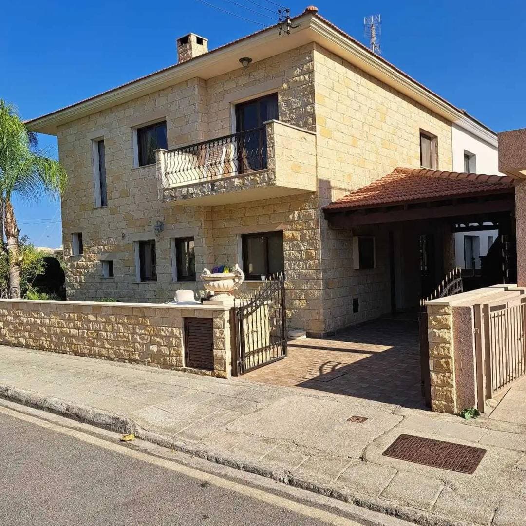 4-bedrooms house for long term rent in Limassol, Cyprus