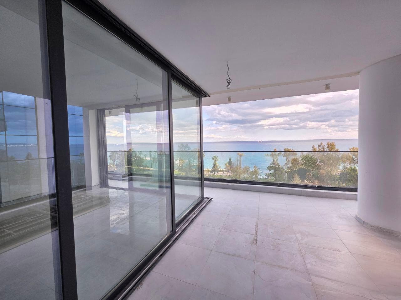 3-bedrooms office in Limassol, Cyprus.