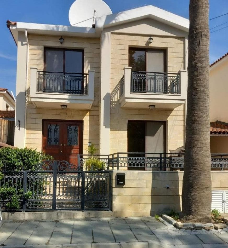 4-bedrooms house in Larnaca, Cyprus.