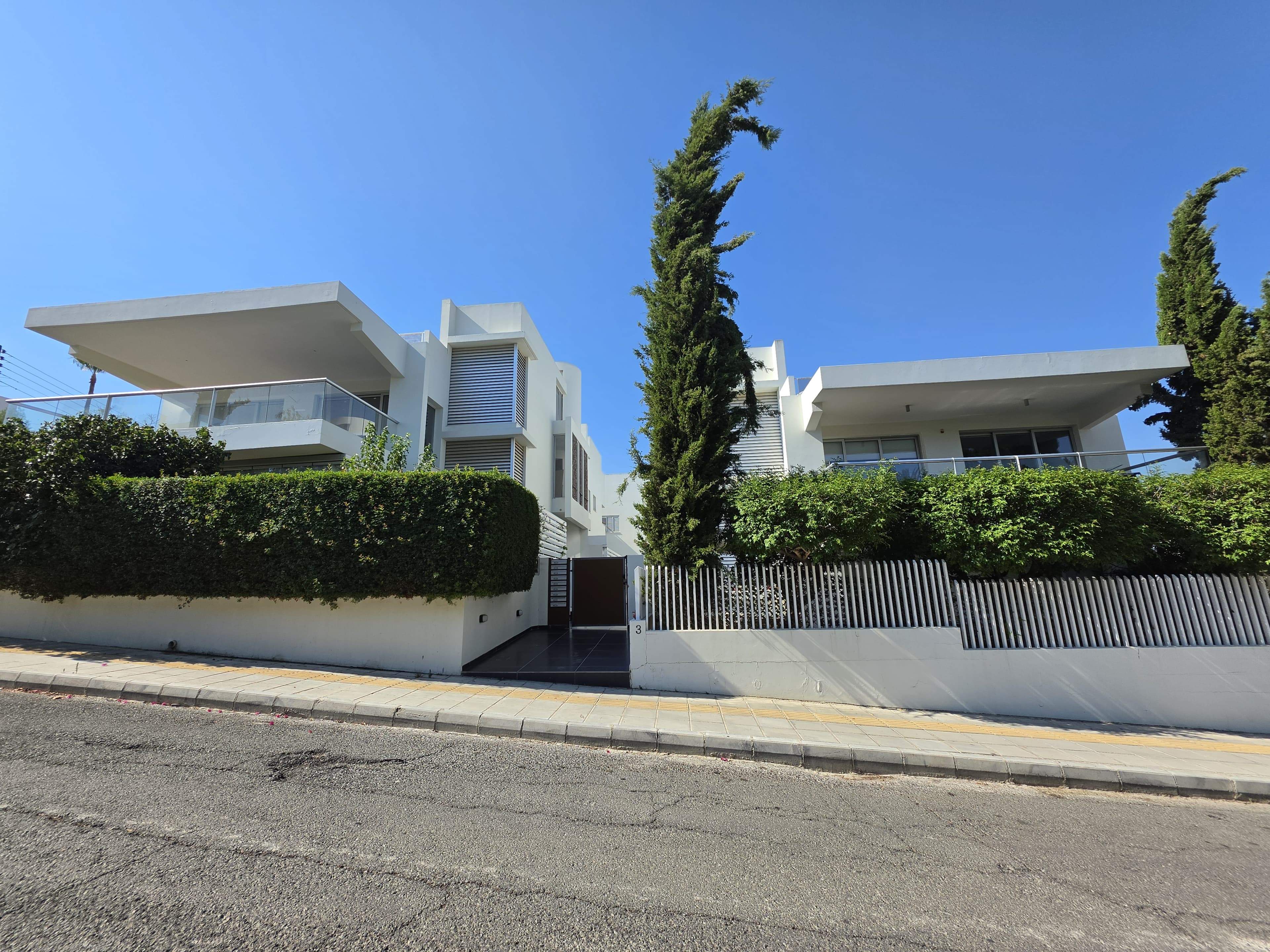 3-bedrooms apartments for long term rent in Nicosia, Cyprus