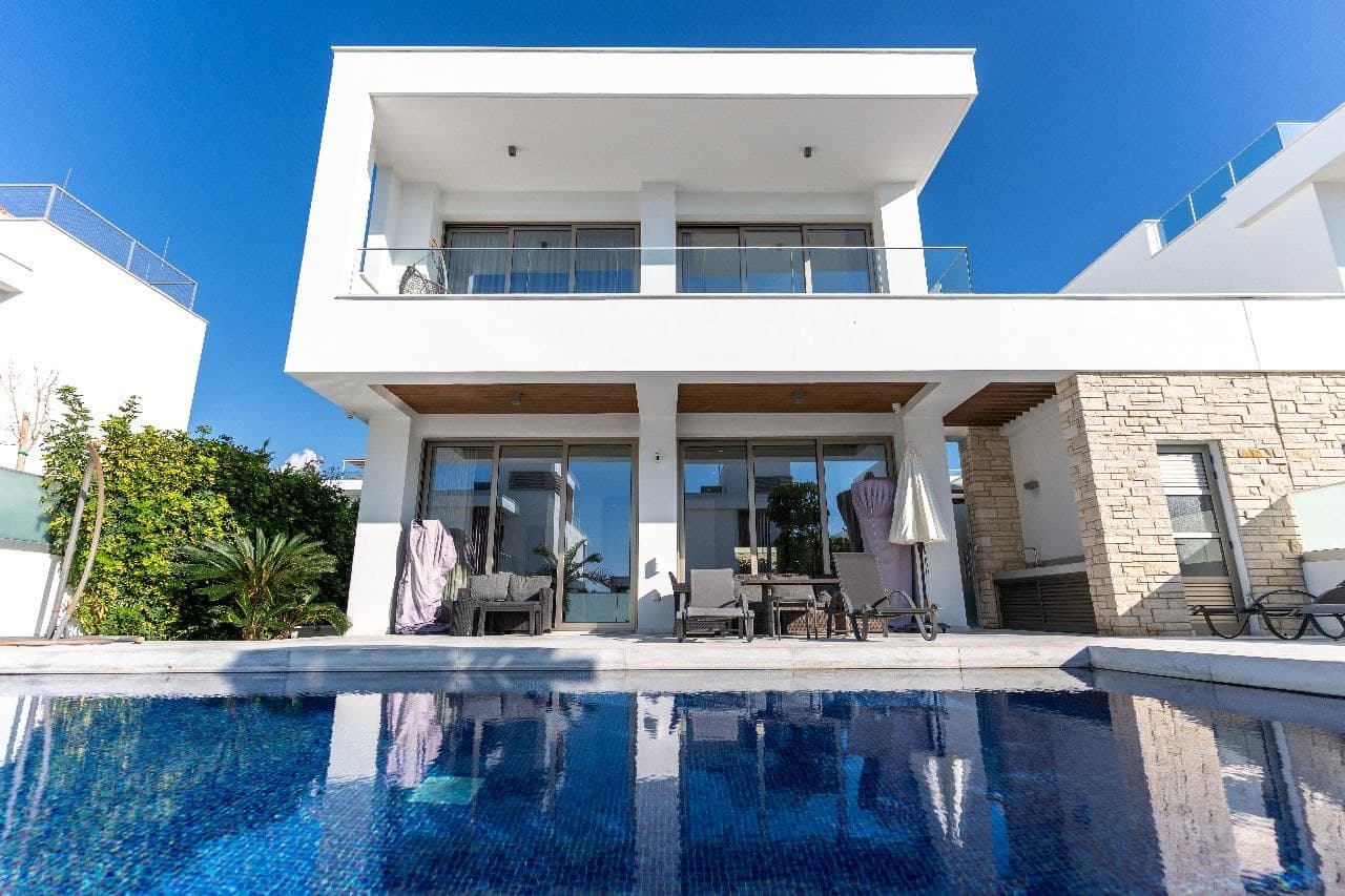 5-bedrooms house in Paphos, Cyprus.