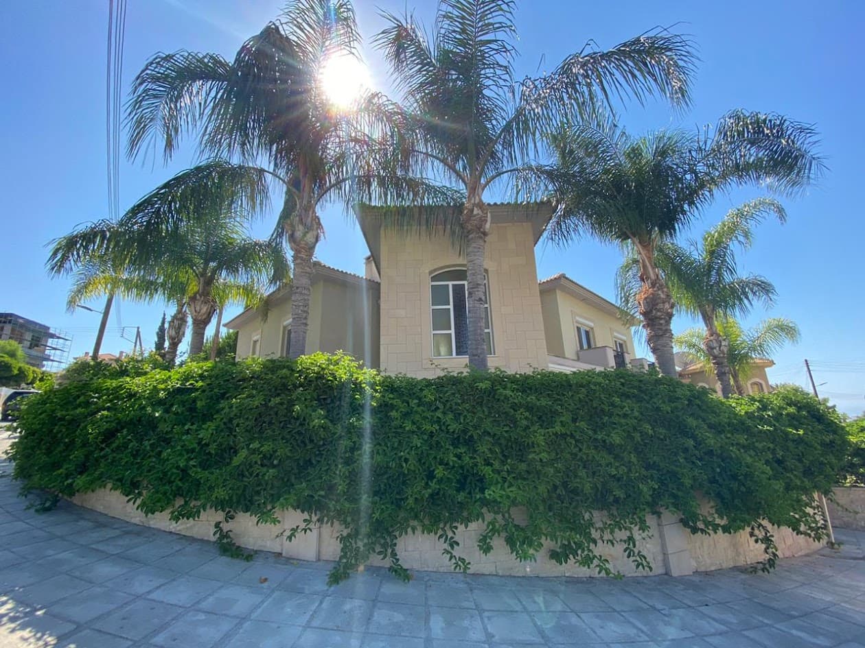 5-bedrooms house for long term rent in Limassol, Cyprus