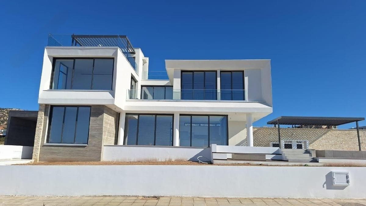 4-bedrooms house in Paphos, Cyprus.