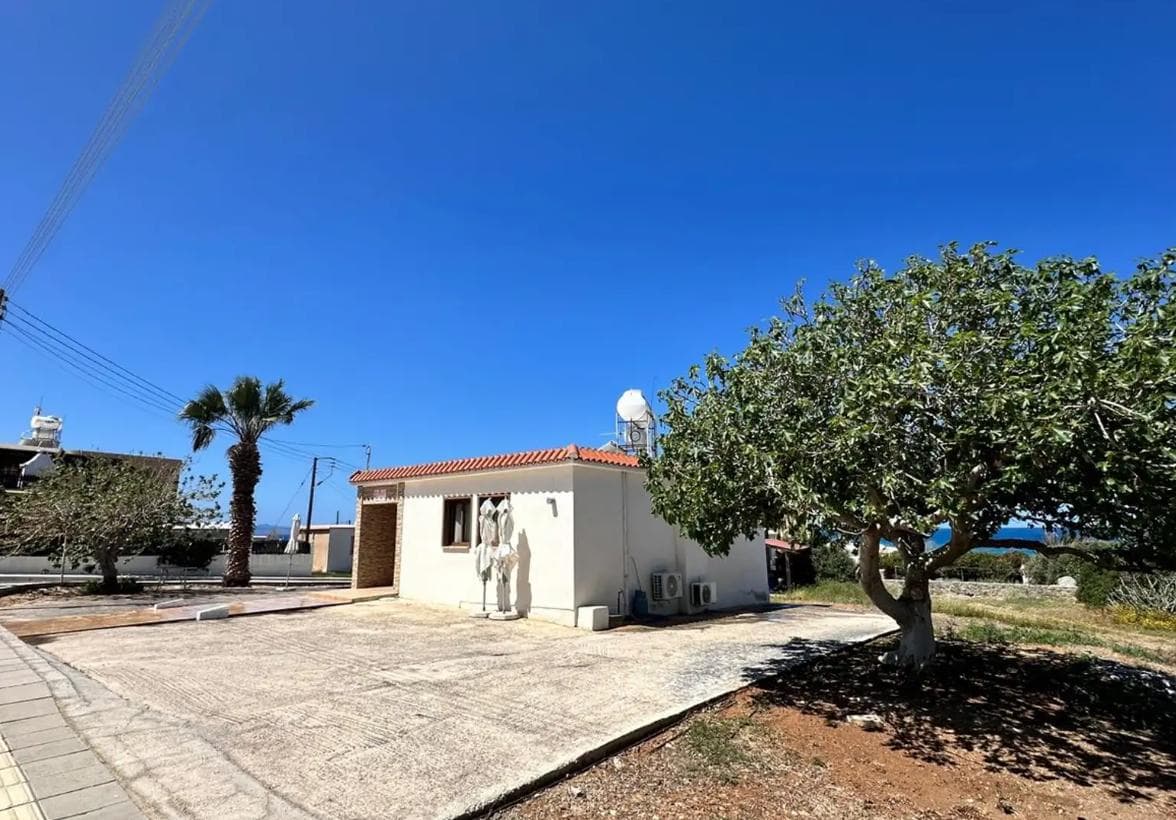2-bedrooms house in Paphos, Cyprus.