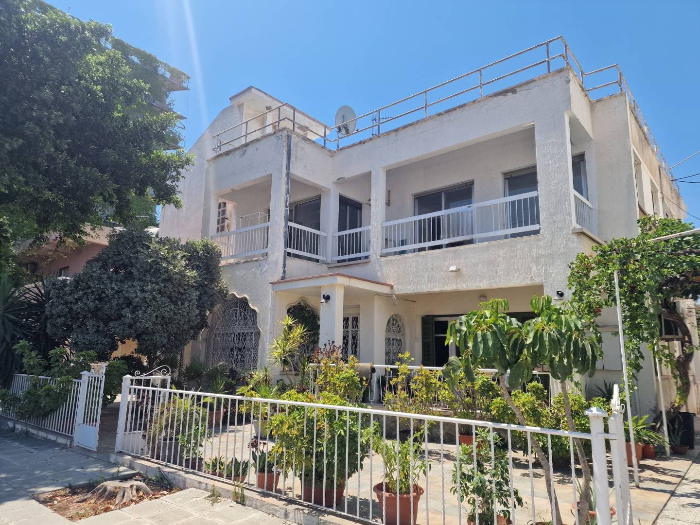 3-bedrooms apartments in Larnaca, Cyprus.