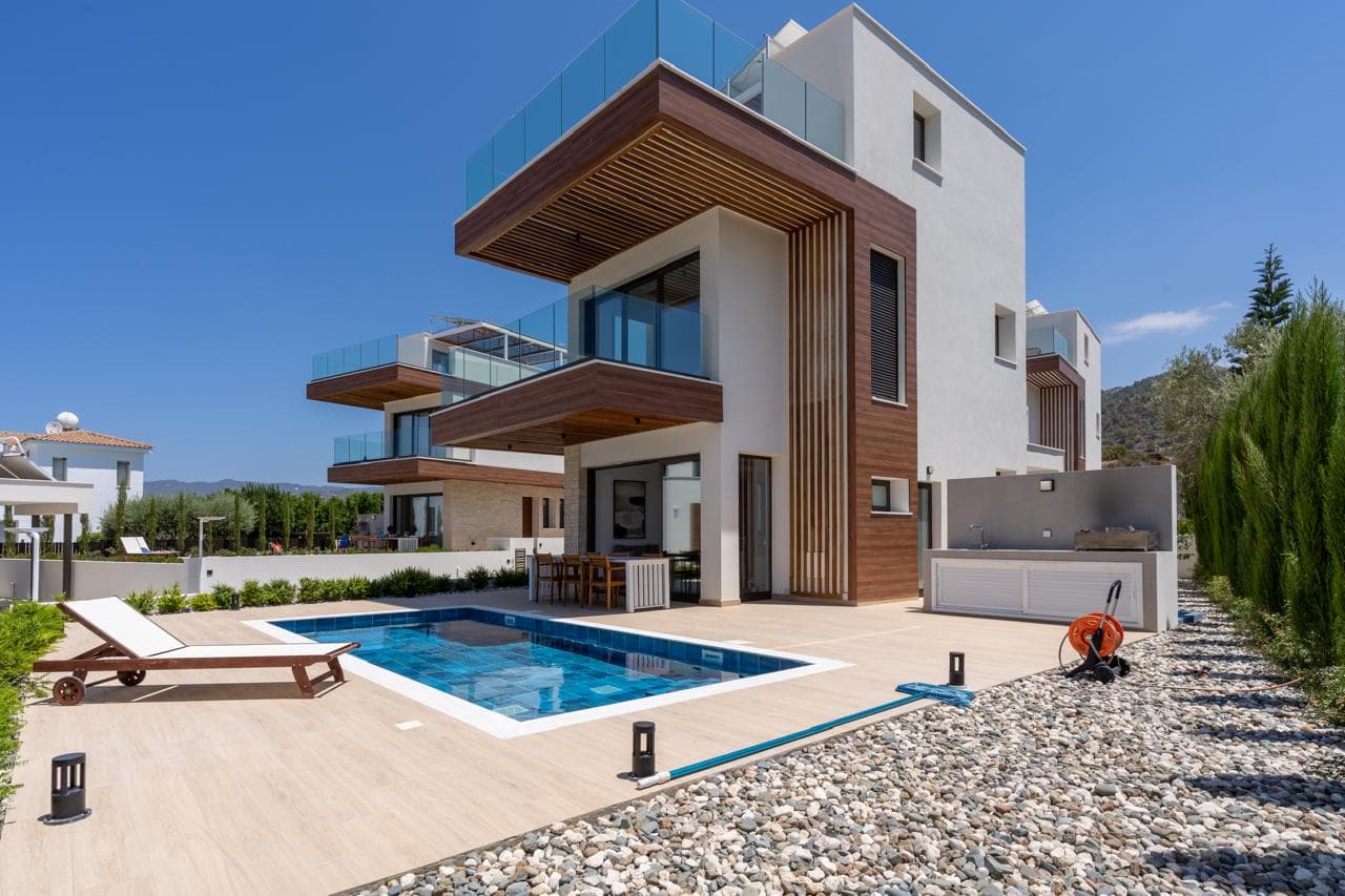 3-bedrooms house for long term rent in Paphos, Cyprus