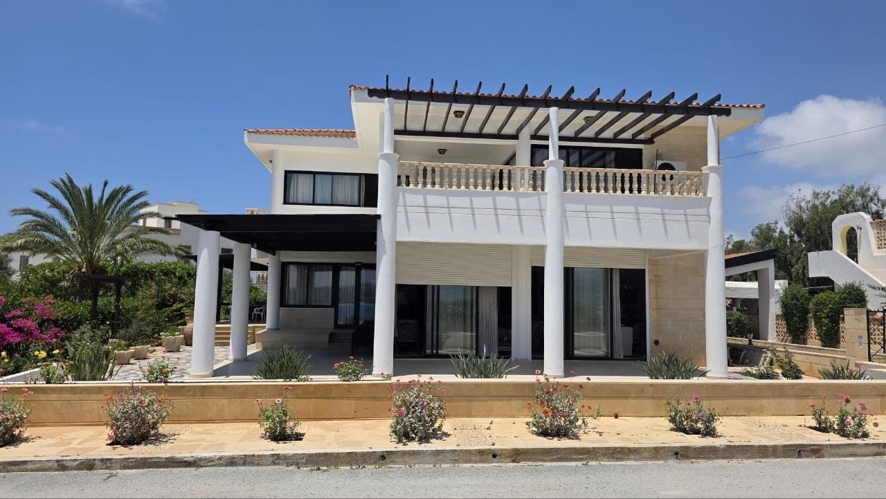4-bedrooms house in Paphos, Cyprus.