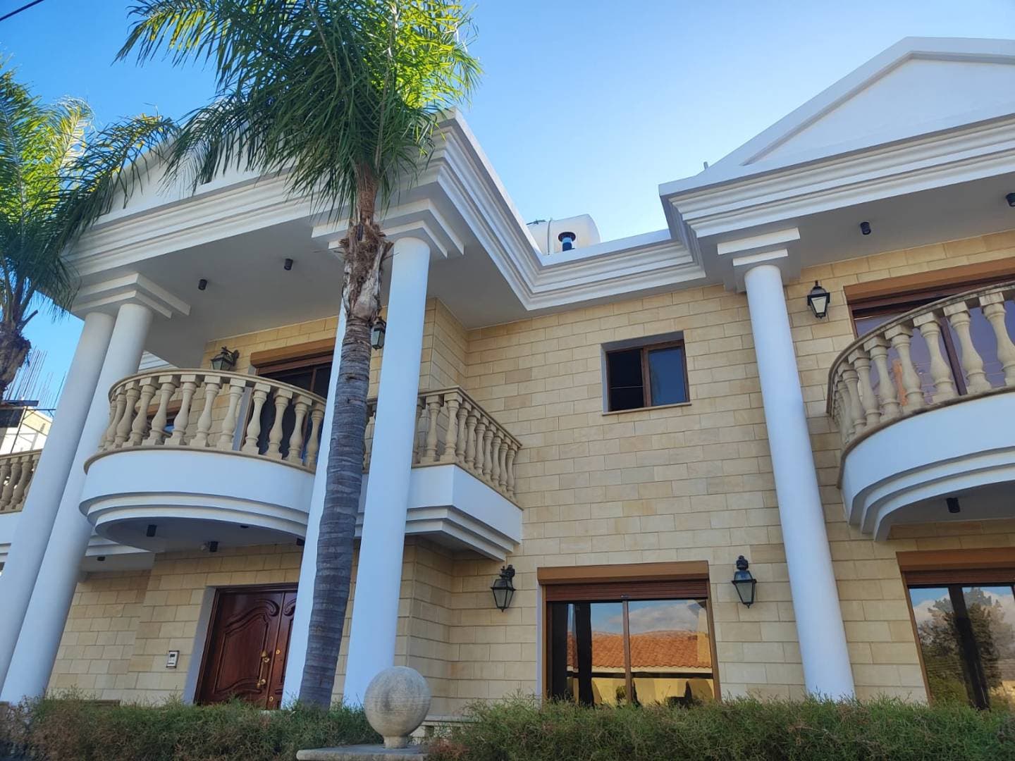 6-bedrooms house for long term rent in Limassol, Cyprus