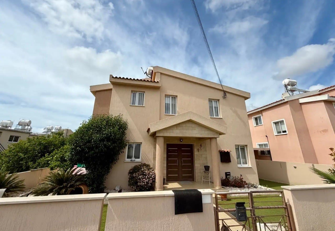 4-bedrooms house in Paphos, Cyprus.