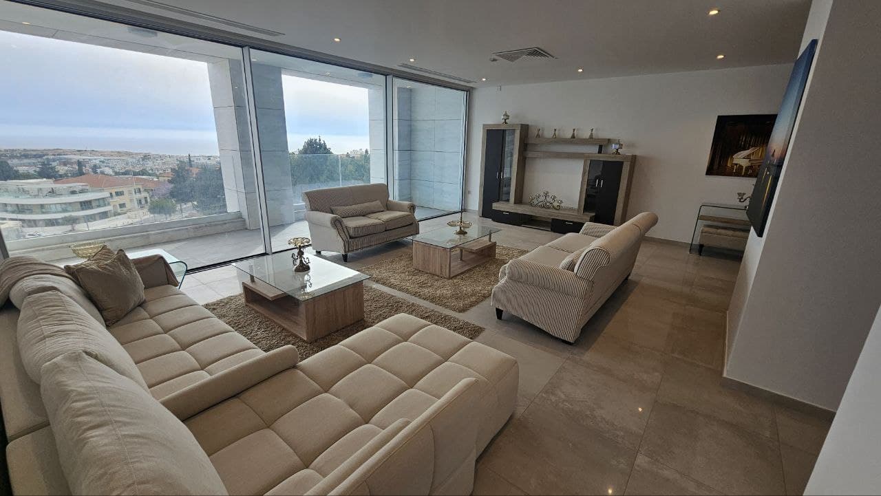 3-bedrooms apartments in Paphos, Cyprus.