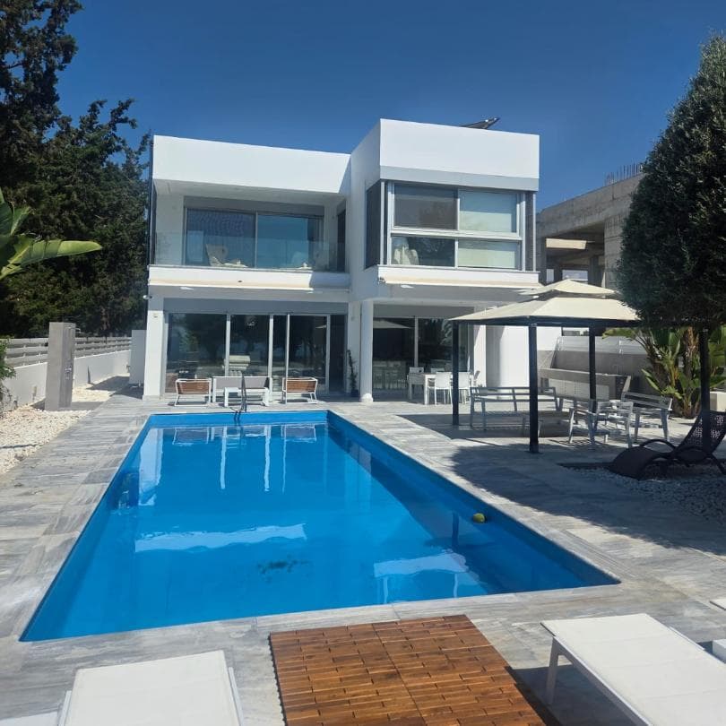 3-bedrooms house in Larnaca, Cyprus.