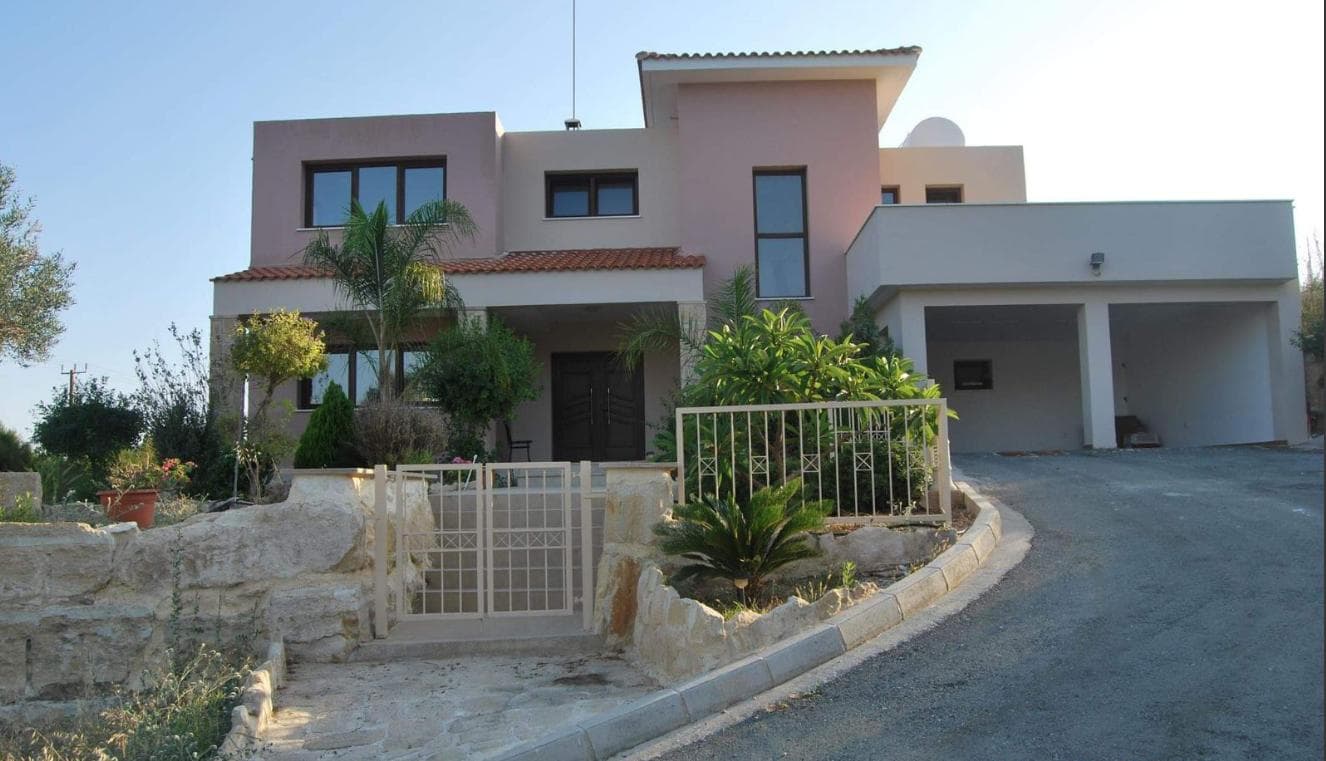 4-bedrooms house in Paphos, Cyprus.