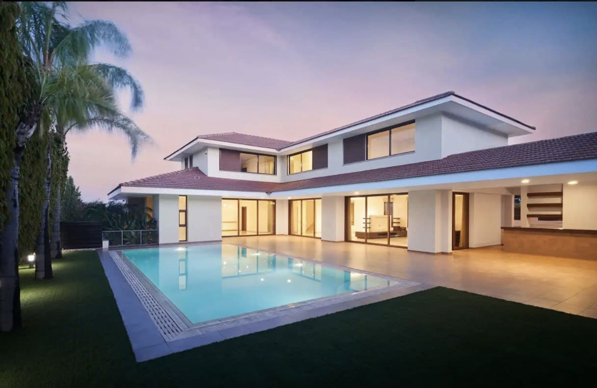 6-bedrooms house in Nicosia, Cyprus.