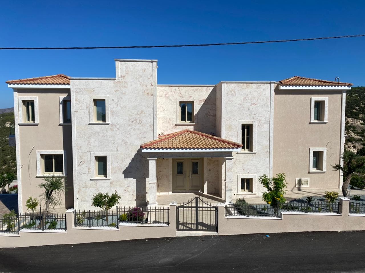 6-bedrooms house in Paphos, Cyprus.