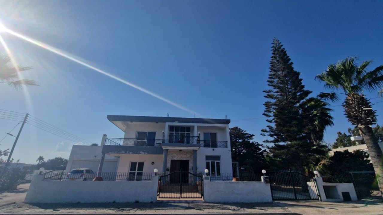 4-bedrooms house in Larnaca, Cyprus.