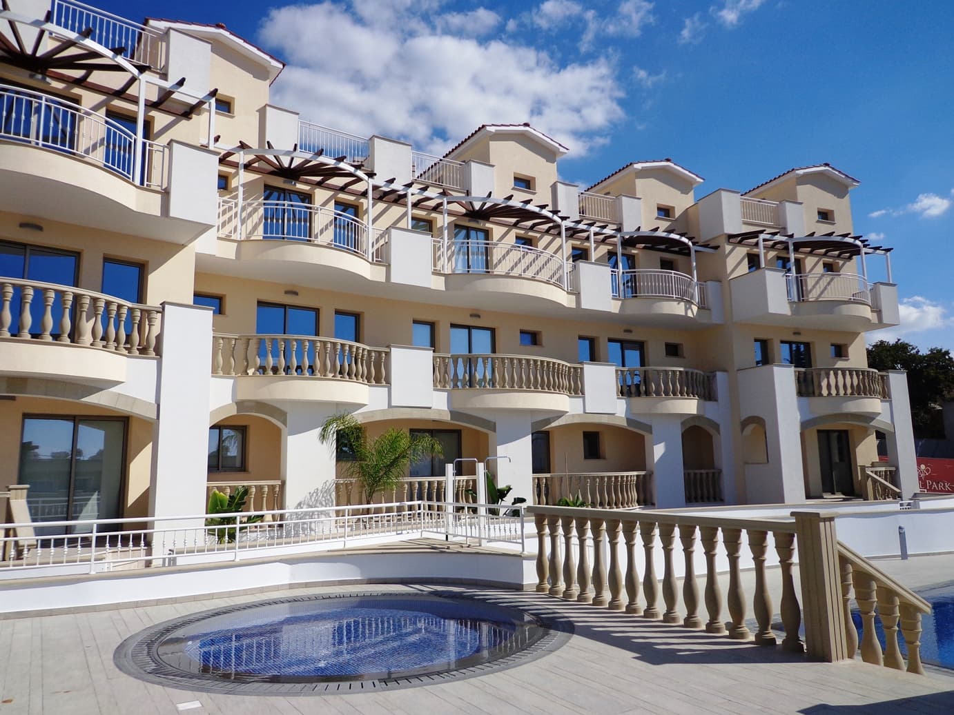 3-bedrooms apartments in Paphos, Cyprus.