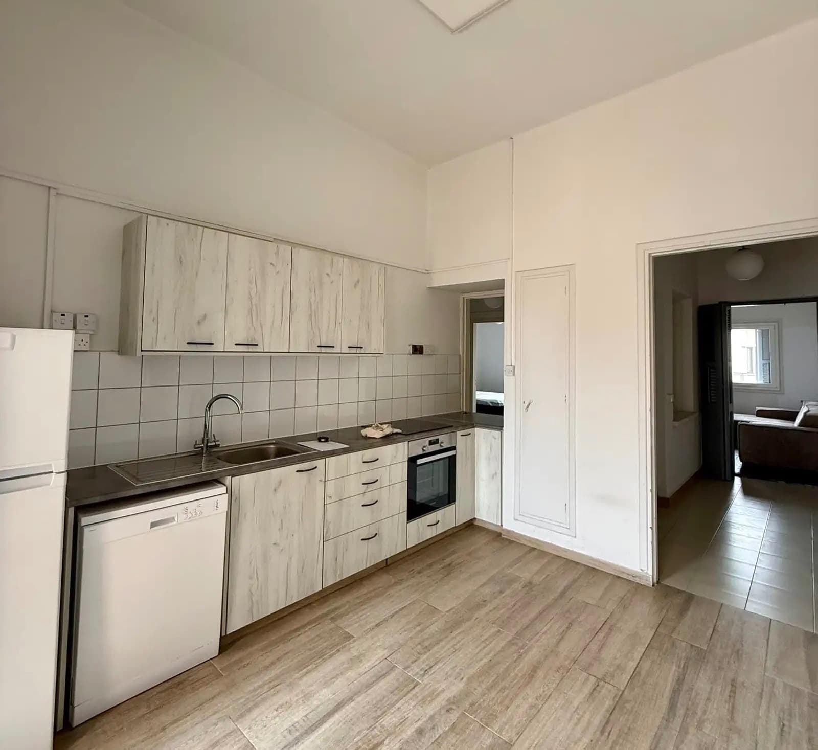 3-bedrooms apartments for long term rent in Limassol, Cyprus