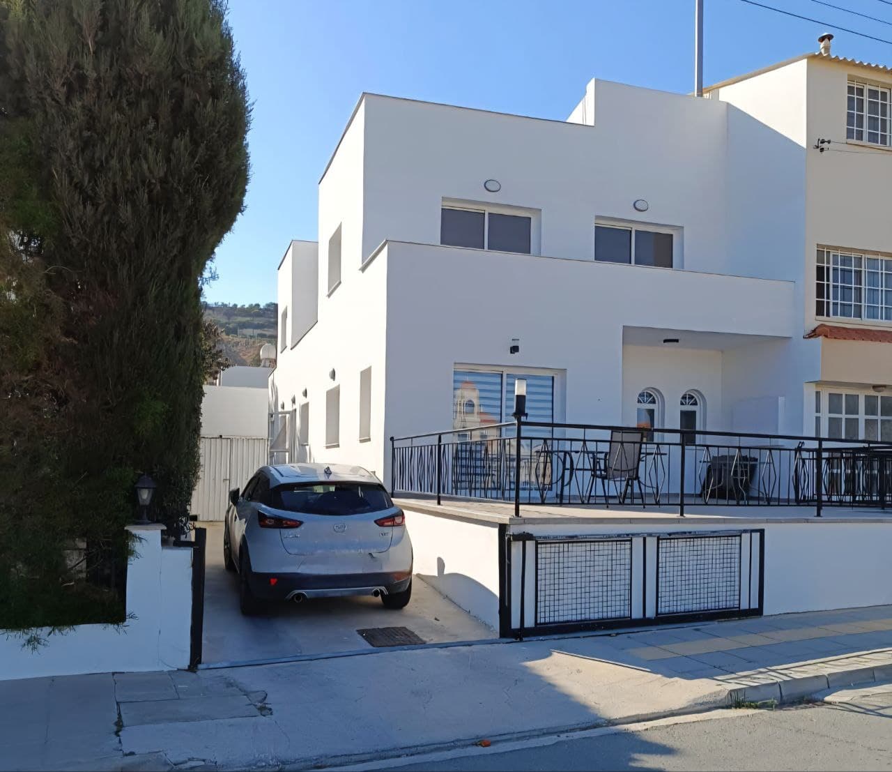 6-bedrooms house in Larnaca, Cyprus.