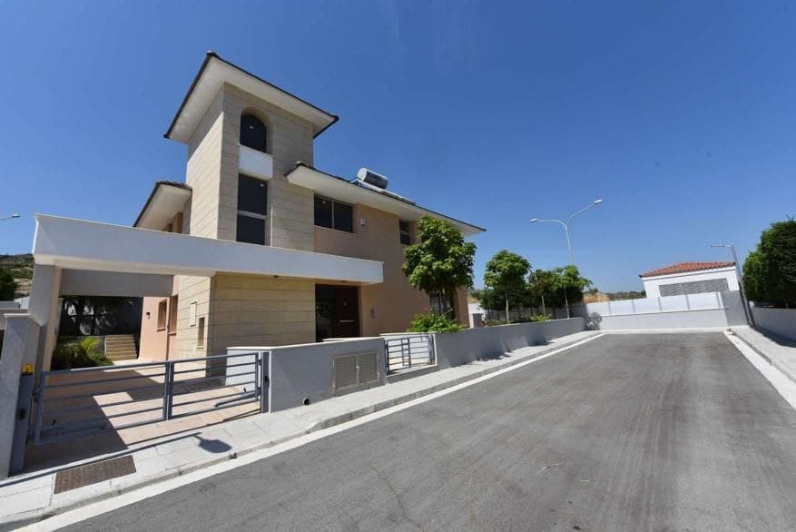 3-bedrooms house in Limassol, Cyprus.
