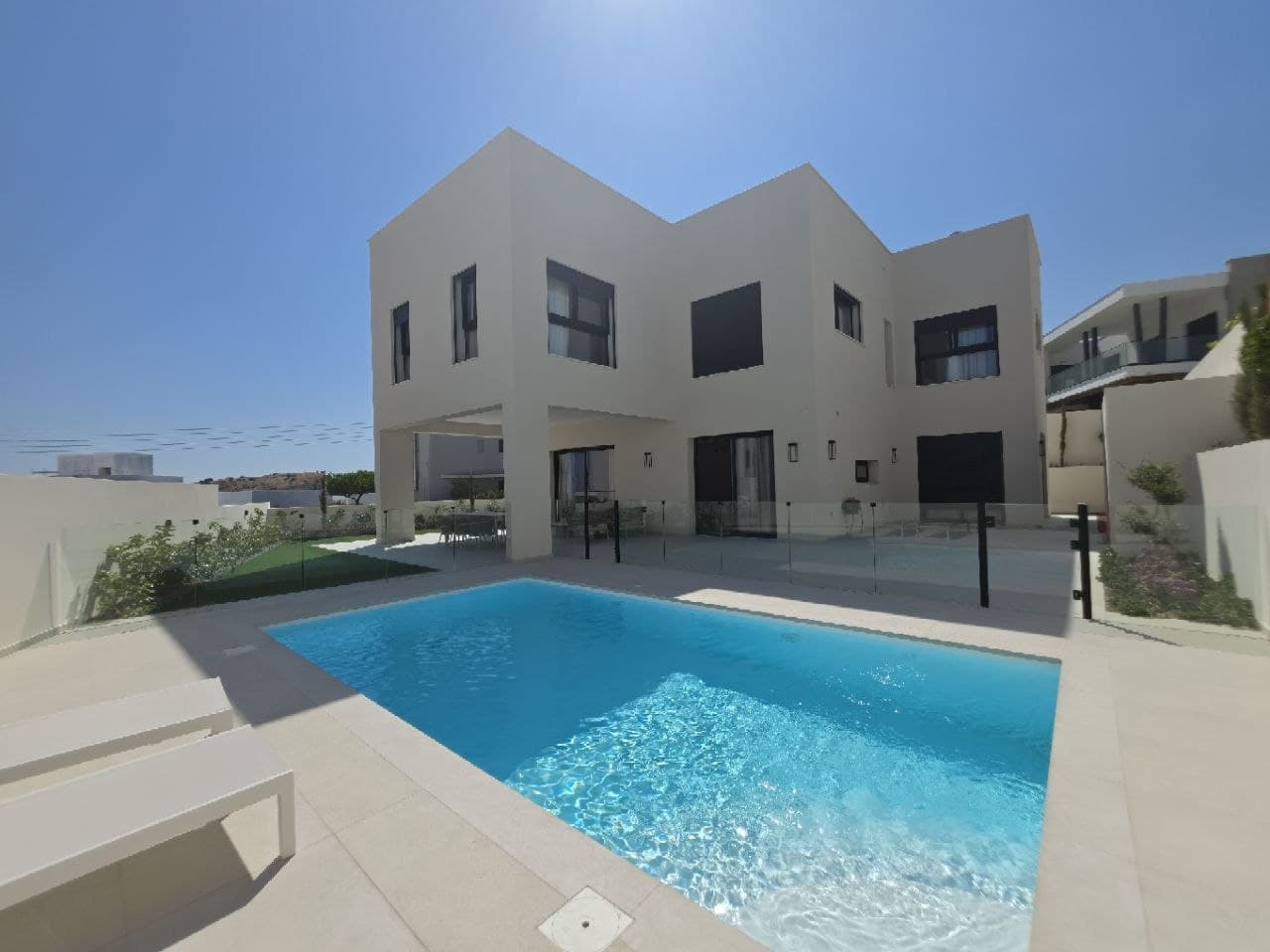 6-bedrooms house for long term rent in Limassol, Cyprus
