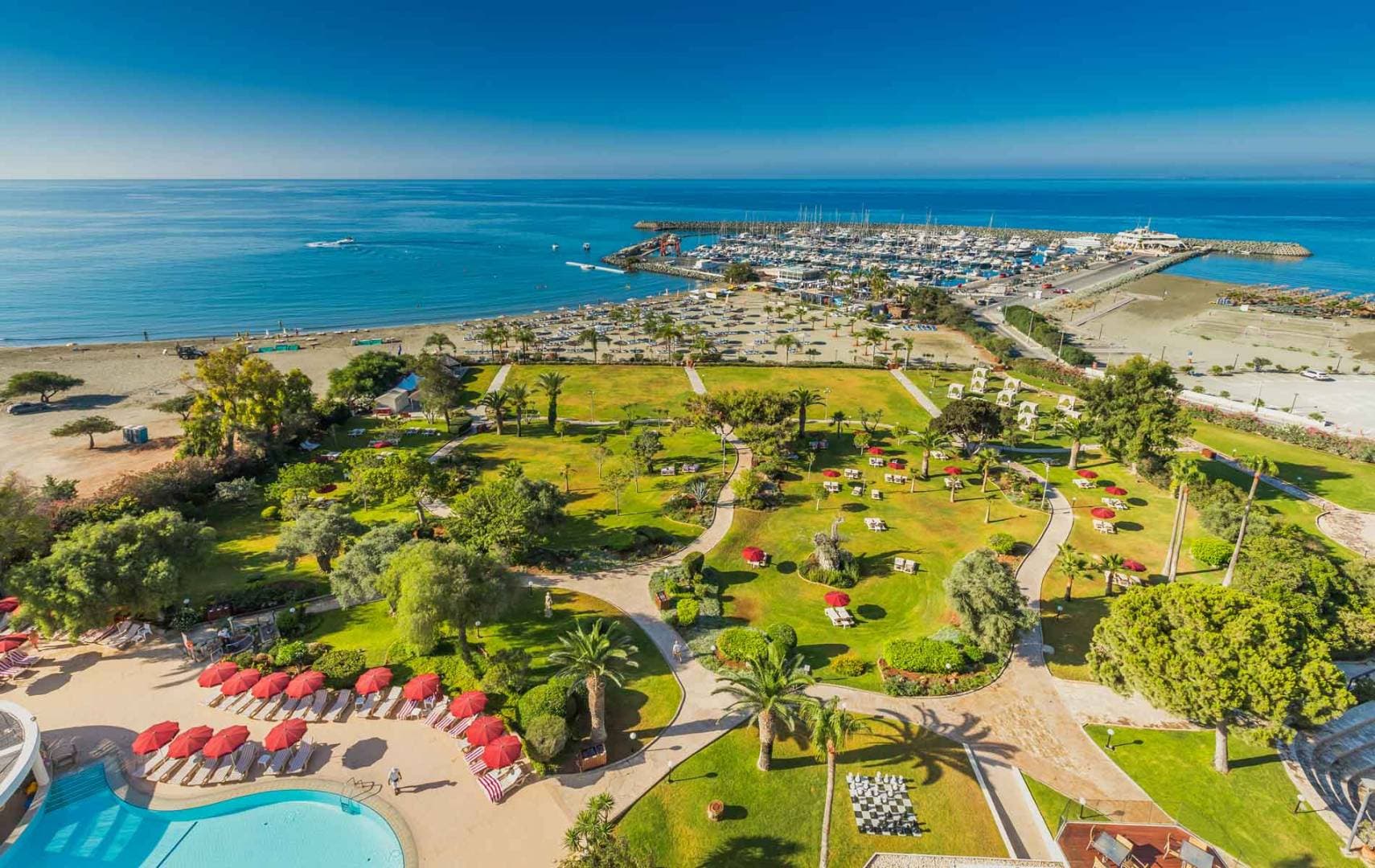4-bedrooms apartments in Limassol, Cyprus.