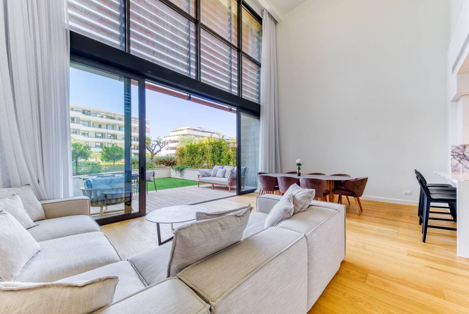 4-bedrooms apartments for long term rent in Limassol, Cyprus