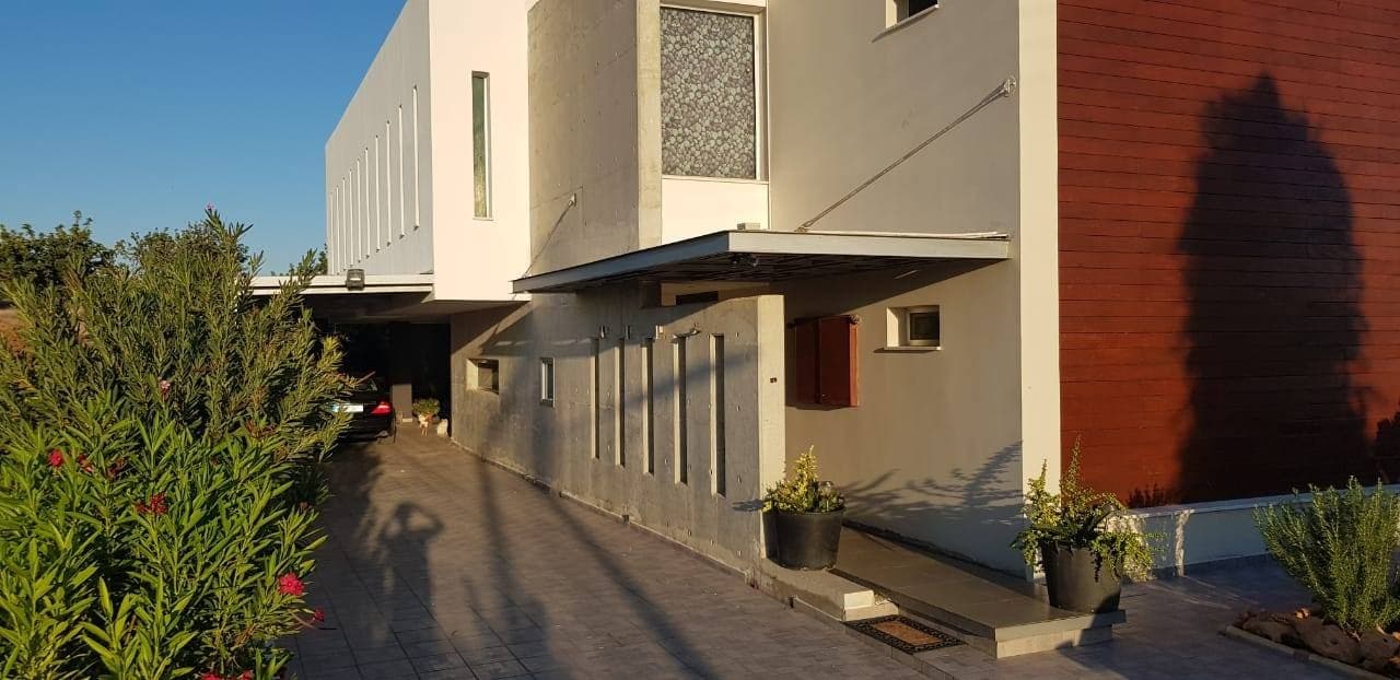 4-bedrooms house for long term rent in Limassol, Cyprus
