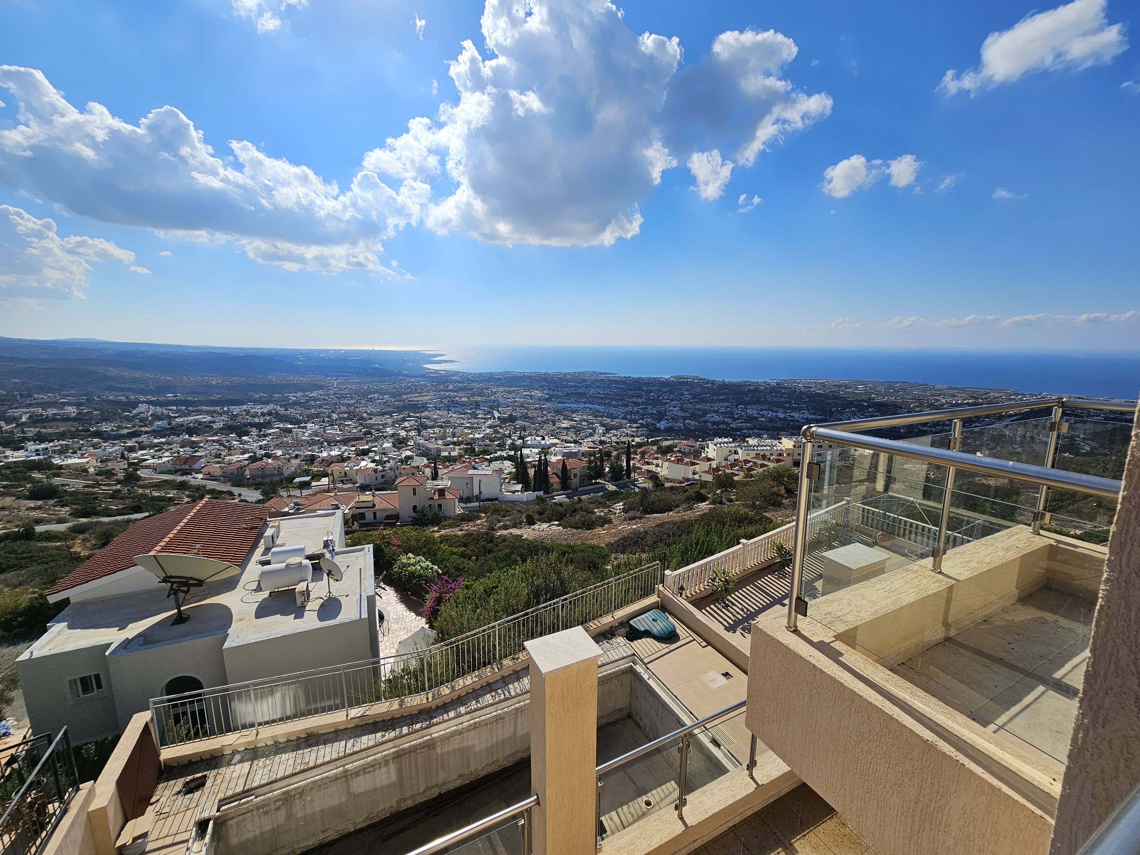 6-bedrooms house in Paphos, Cyprus.