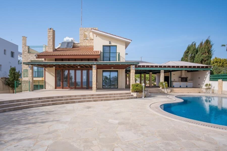 3-bedrooms house in Paphos, Cyprus.